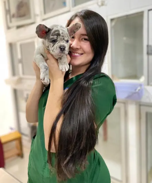 Perfil Dra. Natalia Castro